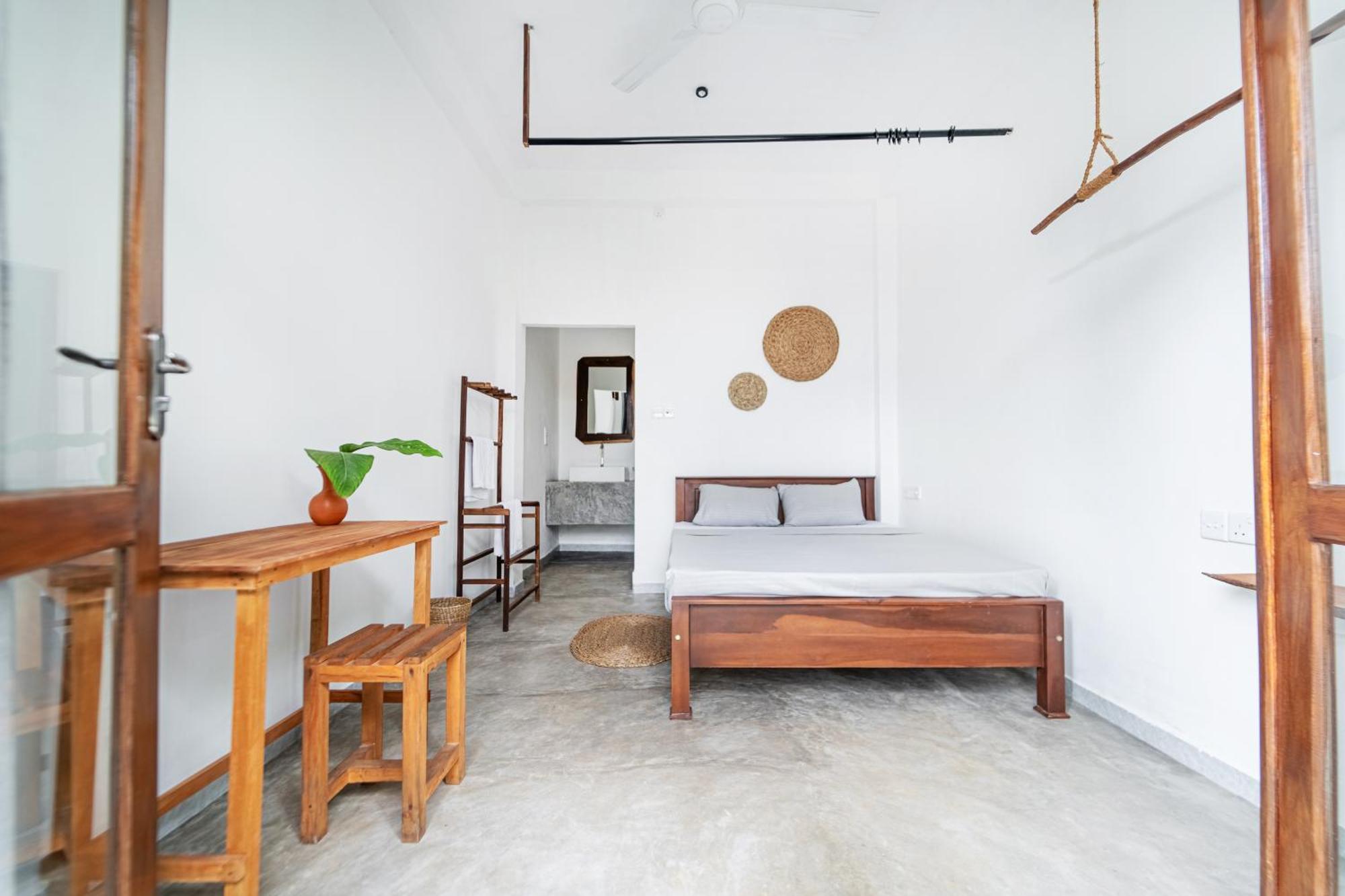 Drifter - Rooms & Food Midigama East Exterior foto