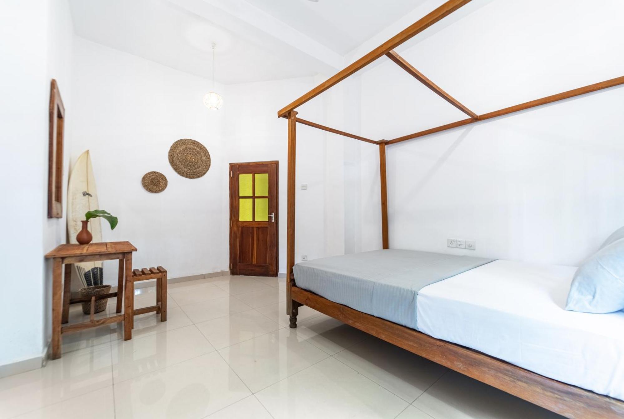 Drifter - Rooms & Food Midigama East Exterior foto